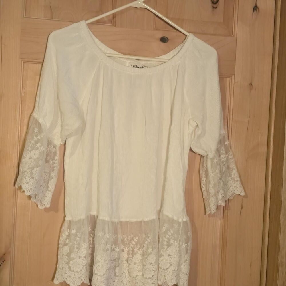 Rock 47 by Wrangler White Lace Boho Blouse Small Bell Sleeve Western Top